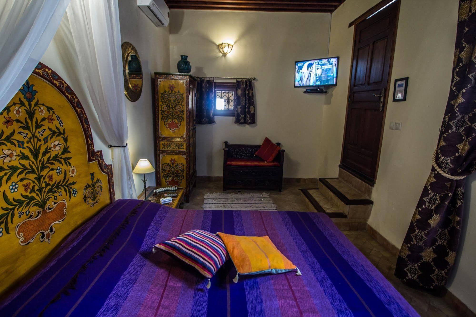 Riad Letchina Фес Екстериор снимка